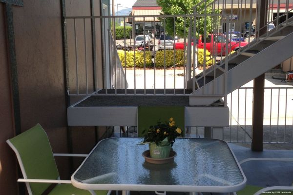 SWEET BREEZE INN (Grants Pass)